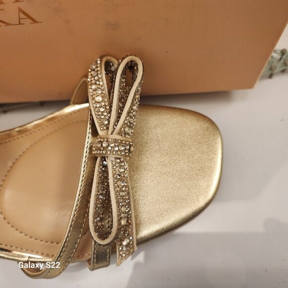 Badgley Mischka Gold Women's Heels - Picture 3 of 14